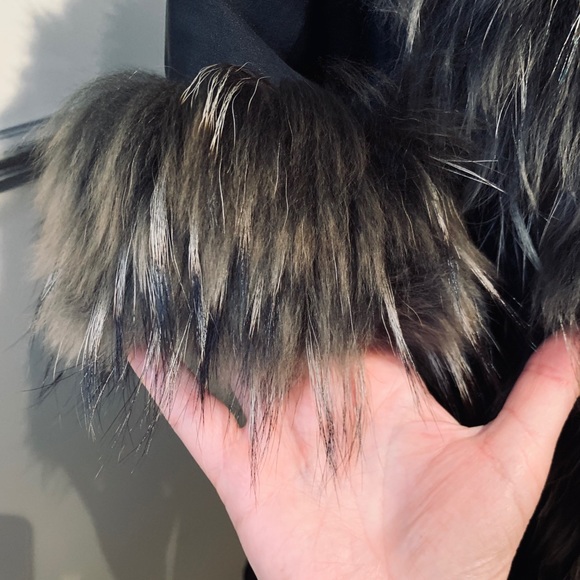 Reversible Raccoon and silk Jacket. - Picture 11 of 13